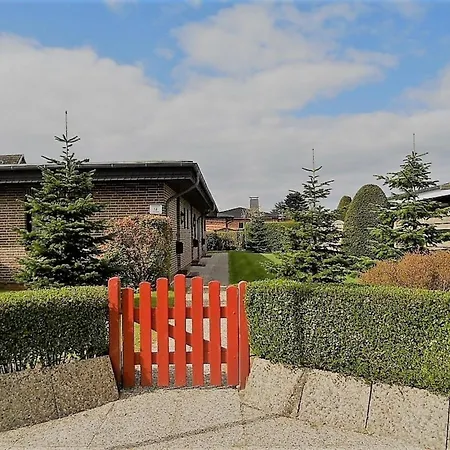 Holiday home Gaestehaus Lindemann 1, Knudtsenweg Wyk auf Foehr